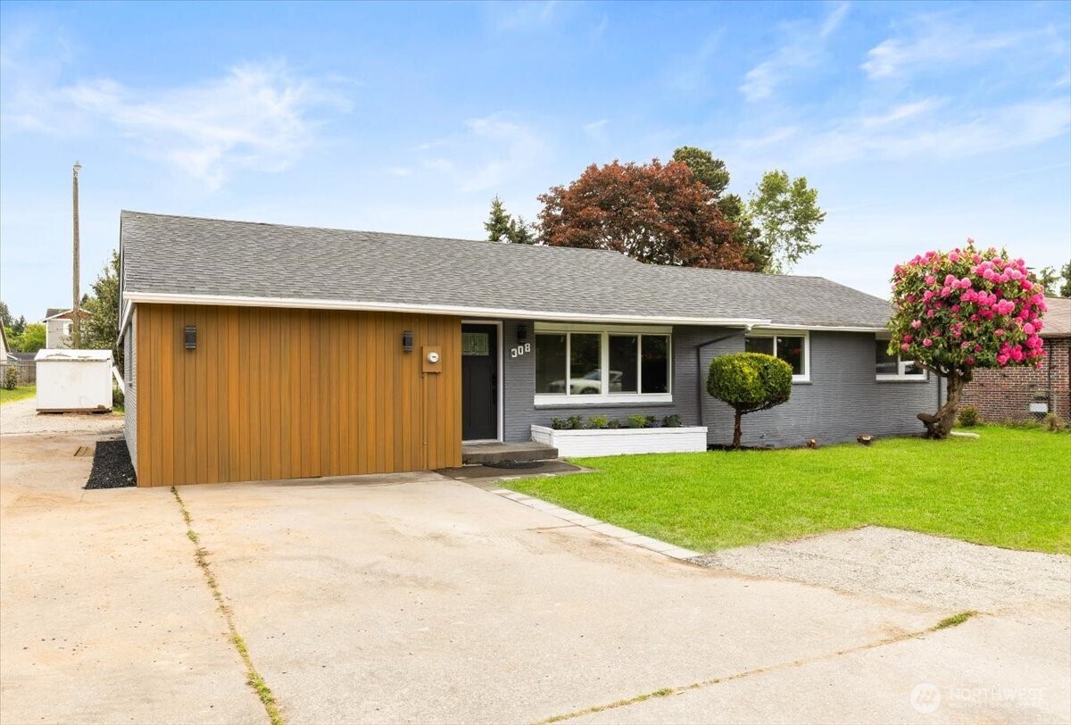 308 E 84 Street , Tacoma, WA 98445