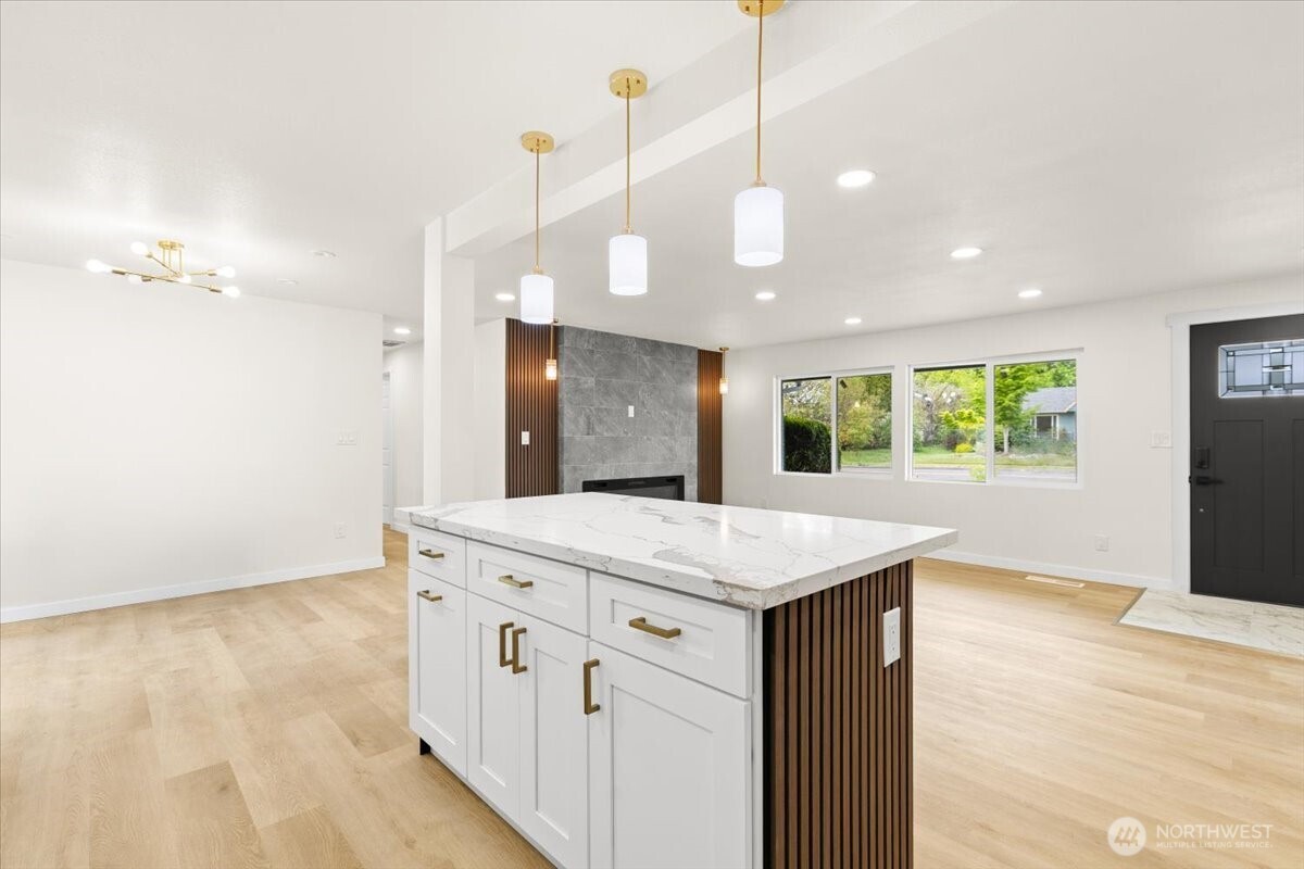 308 E 84 Street , Tacoma, WA 98445