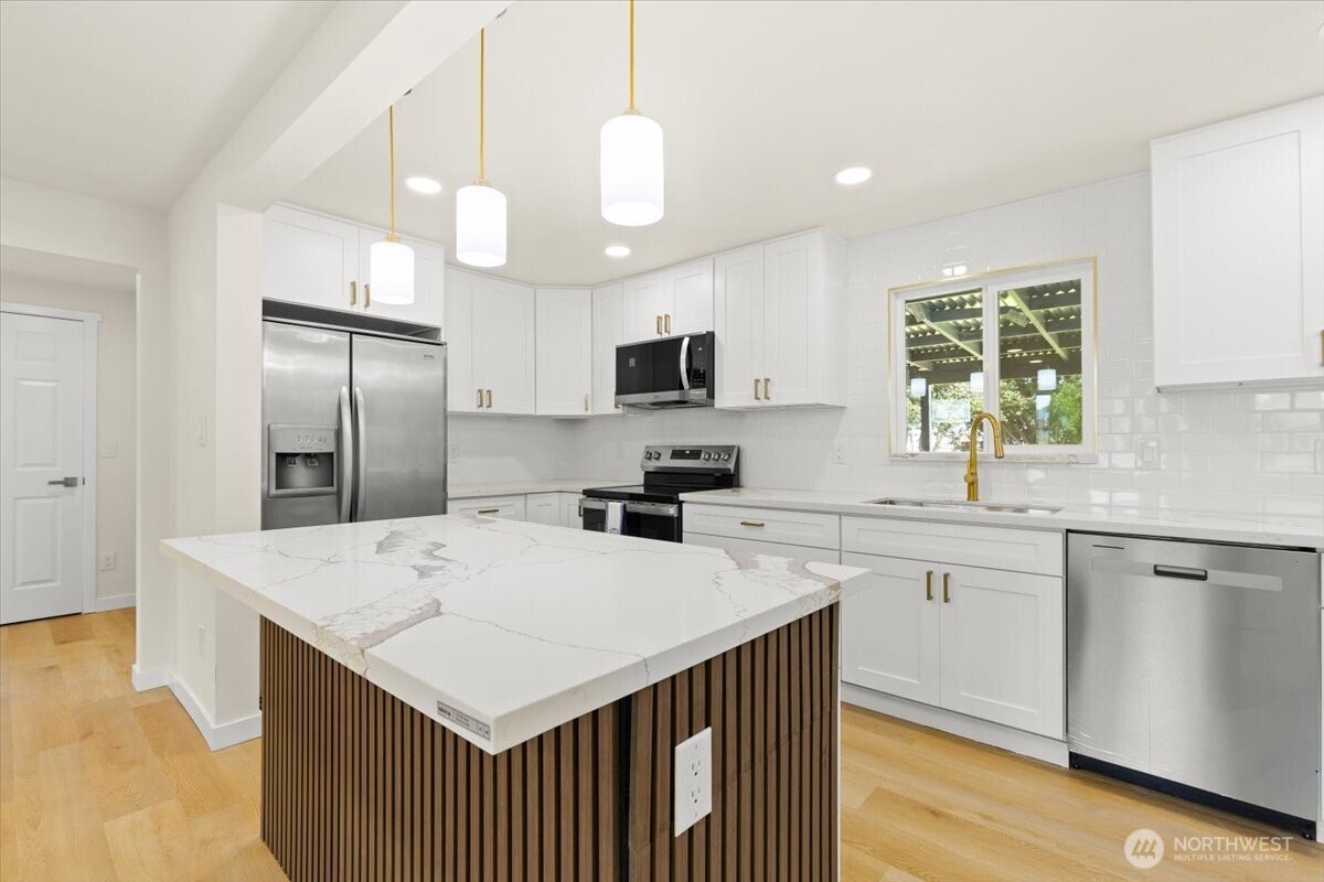 308 E 84 Street , Tacoma, WA 98445