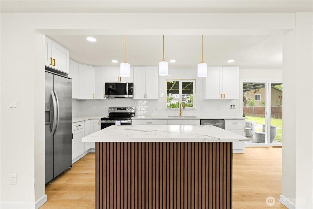308 E 84 Street , Tacoma, WA 98445