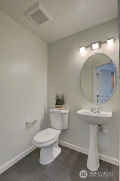12717 Greenwood Avenue N #B, Seattle, WA 98133 - Photo 5