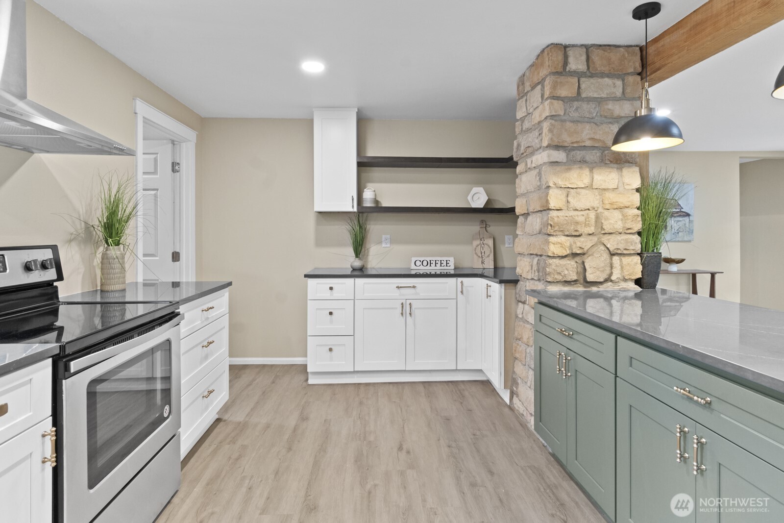 39618 E meridian , Eatonville, WA 98328