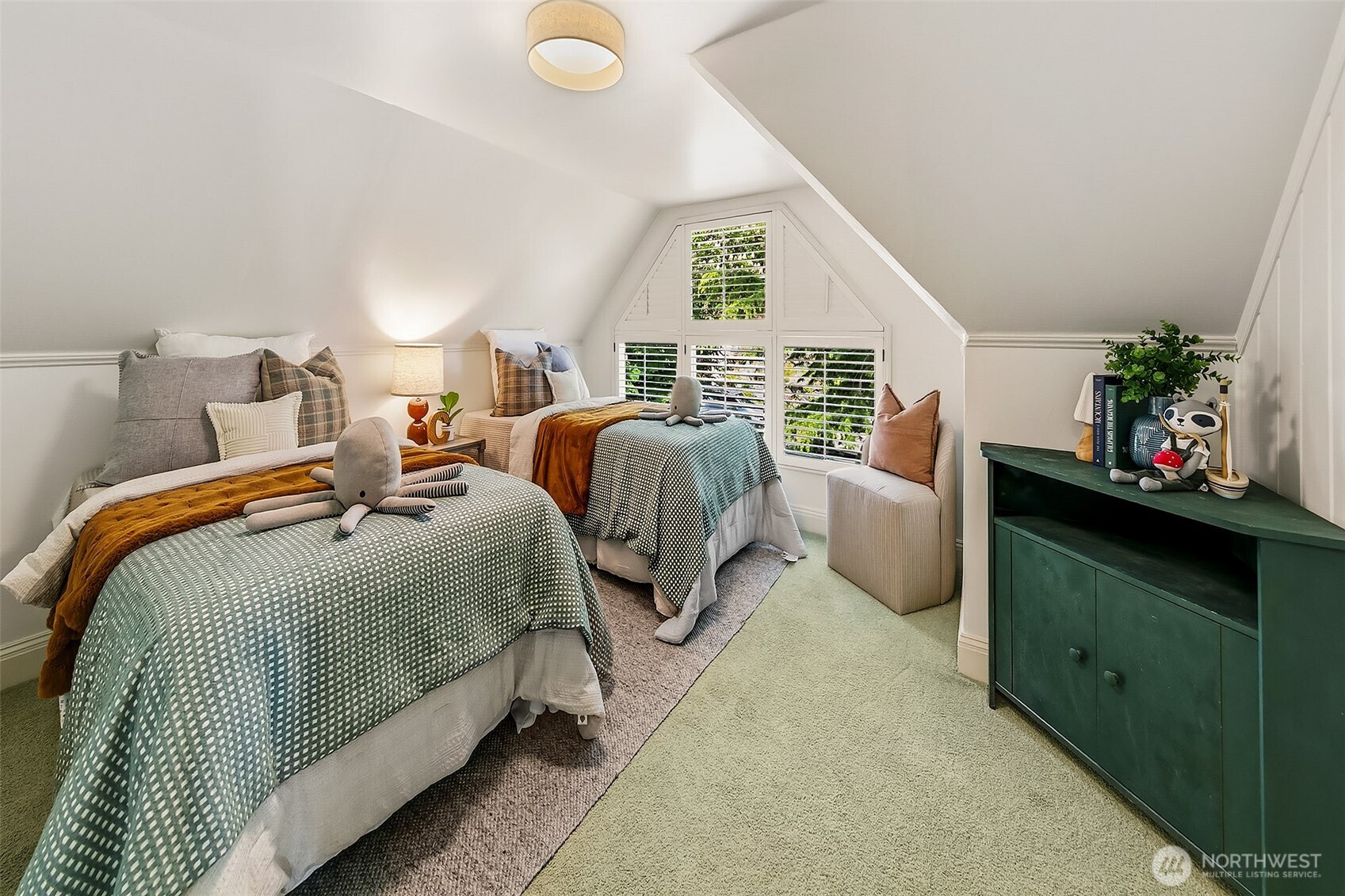 1225 9th Avenue W, Seattle, WA 98119