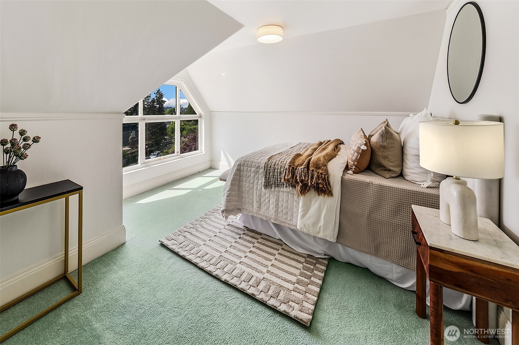 1225 9th Avenue W, Seattle, WA 98119