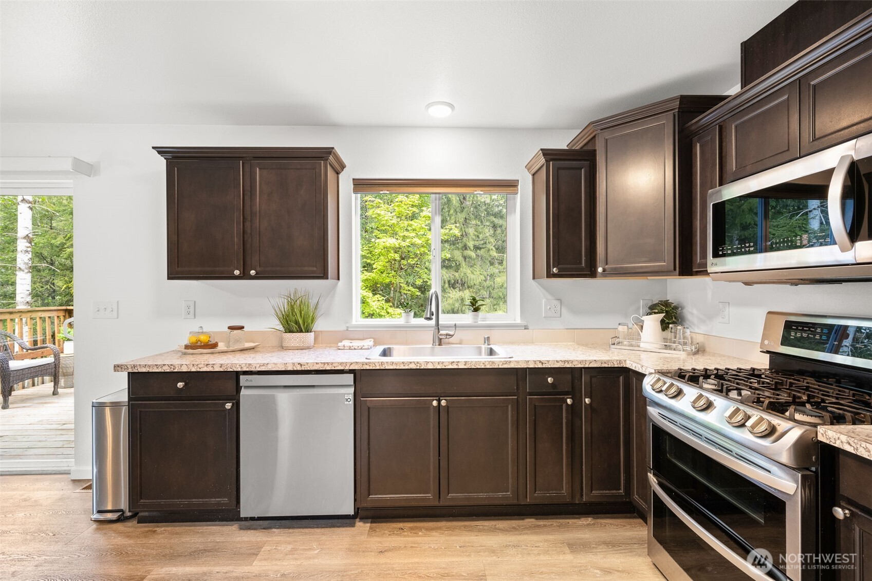 401 E Sunset Ridge Road , Union, WA 98592