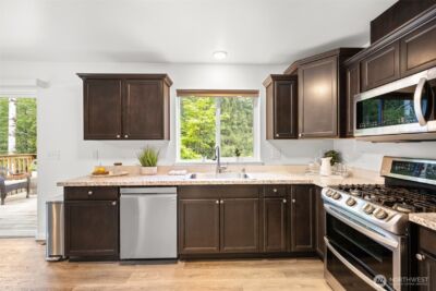 401 E Sunset Ridge Road , Union, WA 98592 - Photo 8