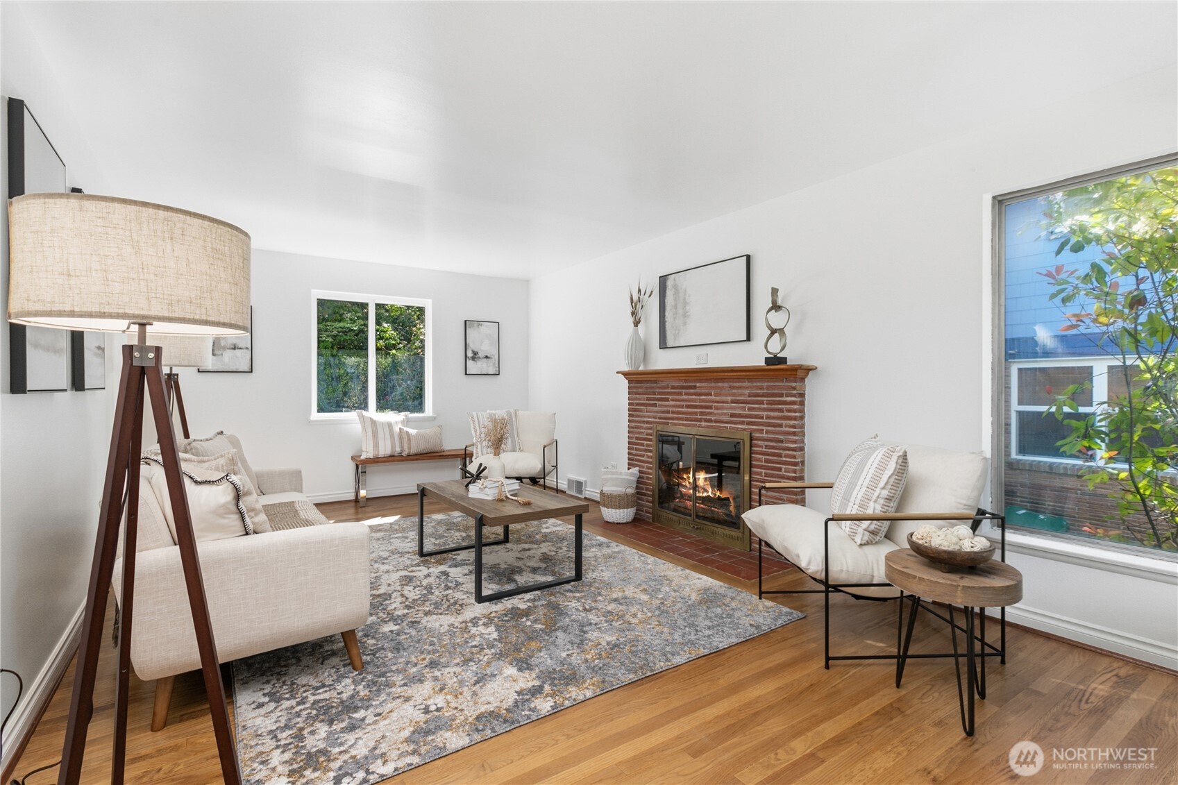 6542 43rd Avenue NE, Seattle, WA 98115-7538