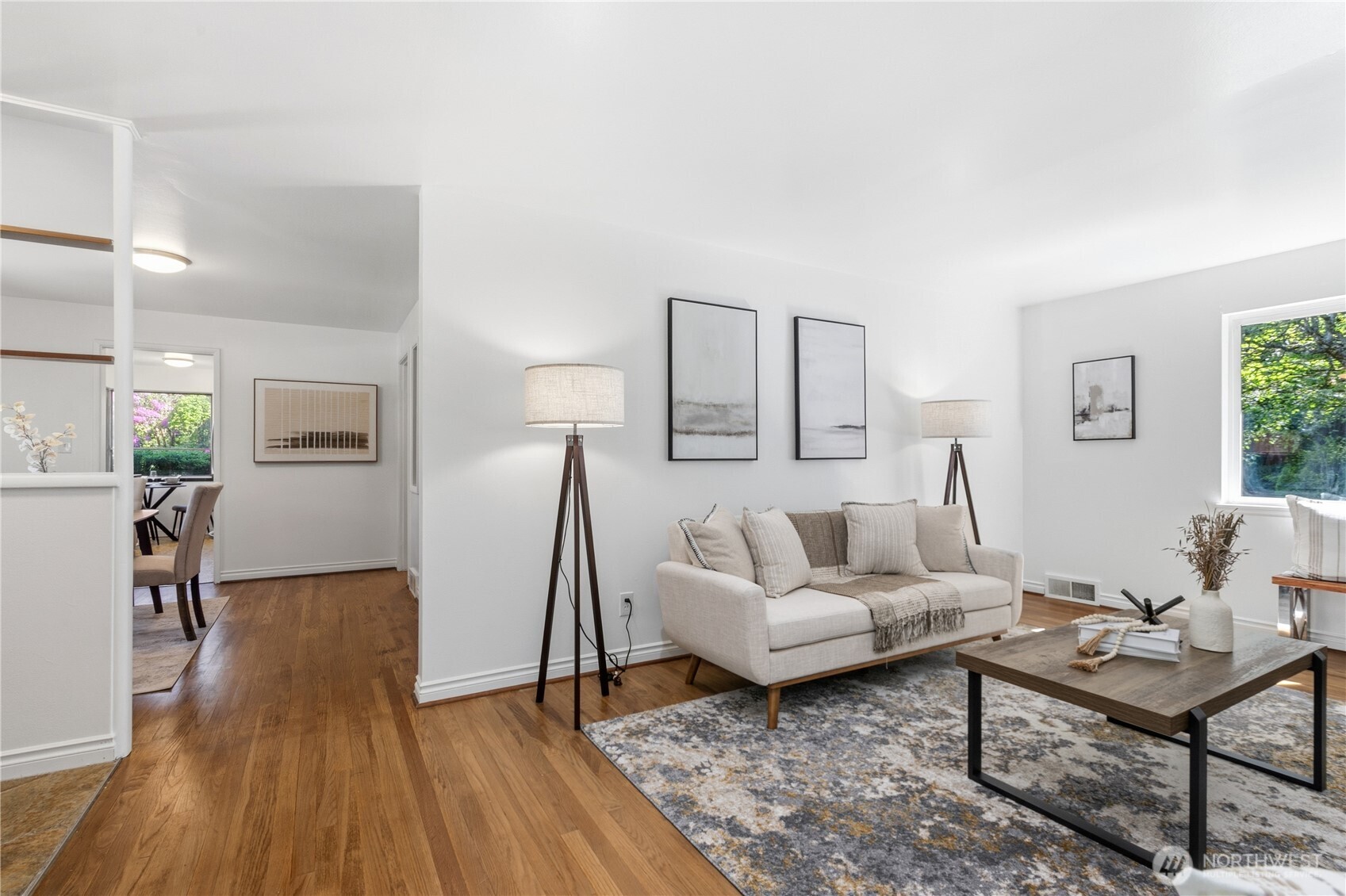 6542 43rd Avenue NE, Seattle, WA 98115-7538