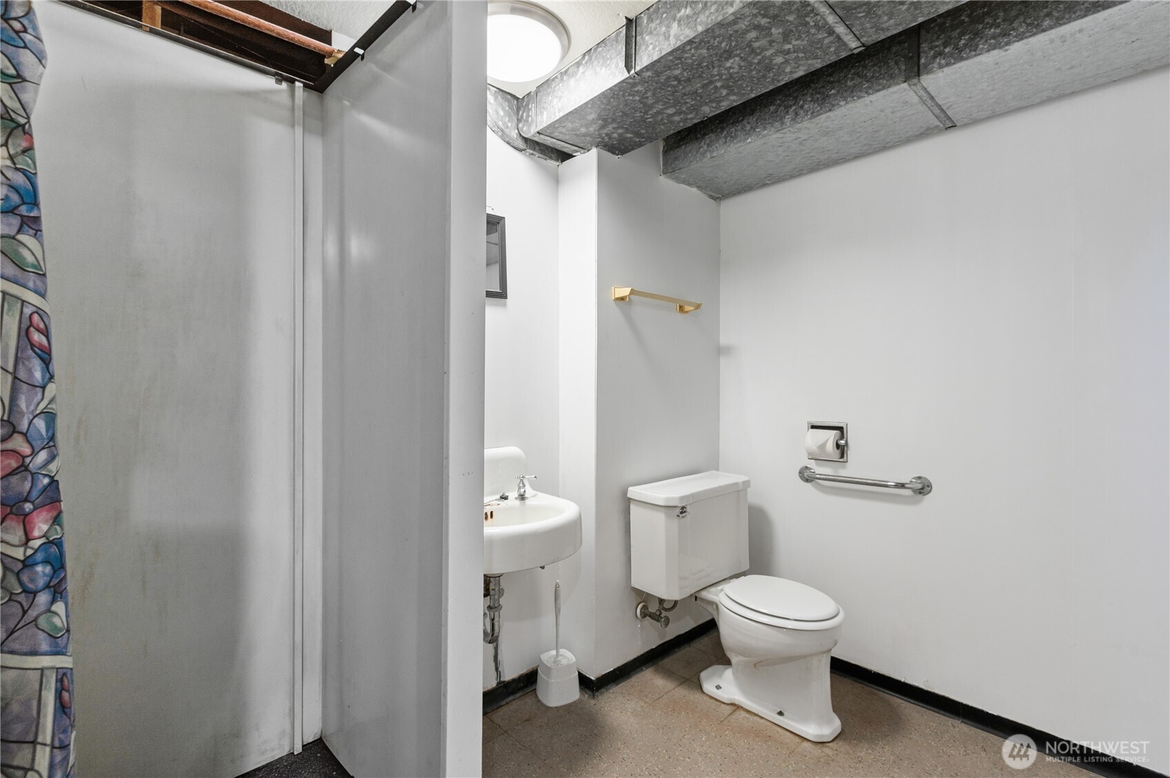 6542 43rd Avenue NE, Seattle, WA 98115-7538