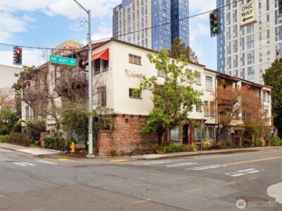 1106 NE 42nd #19, Seattle, WA 98105 - Photo 37
