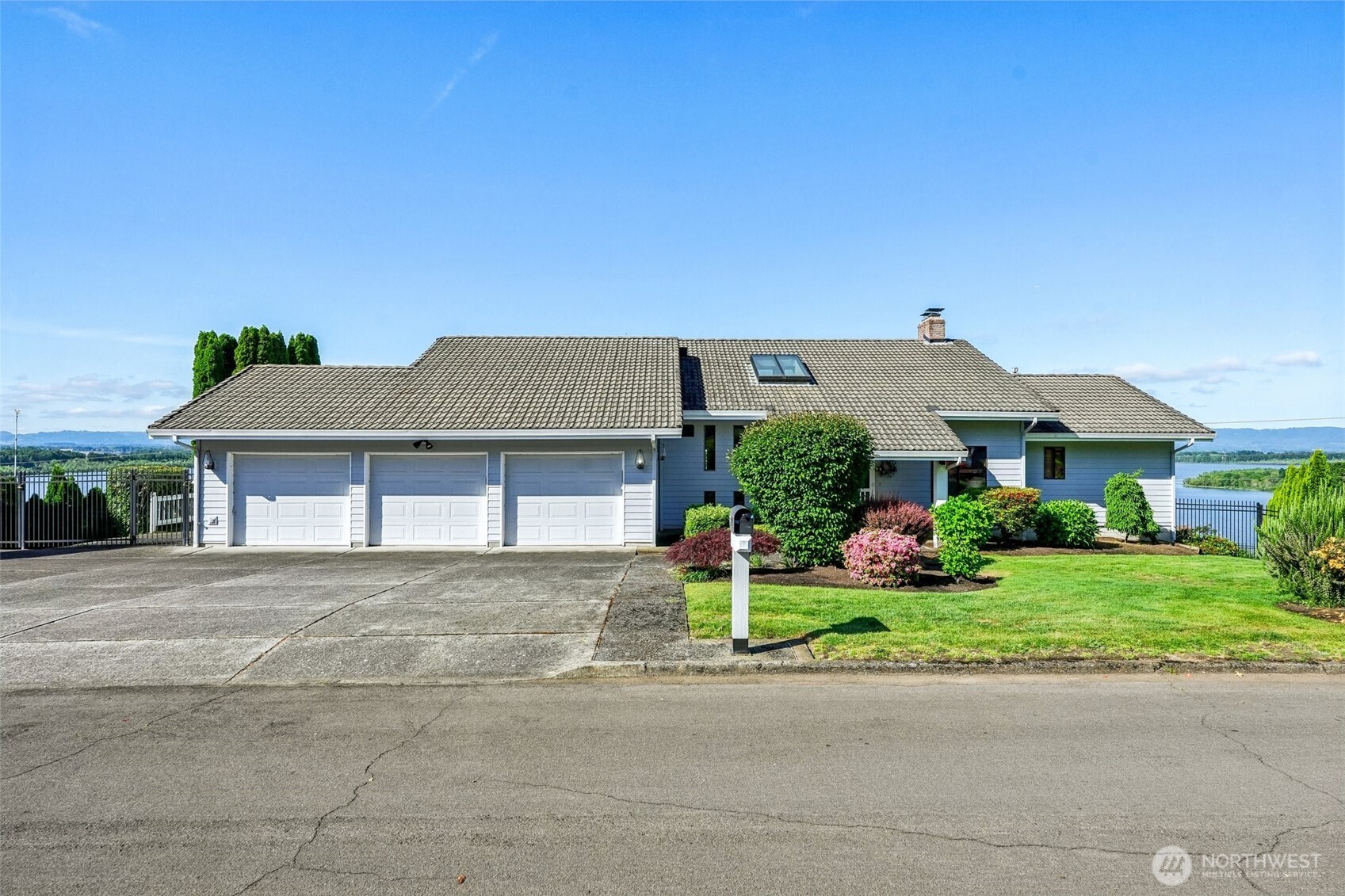8914 NW Lakecrest Avenue , Vancouver, WA 98665