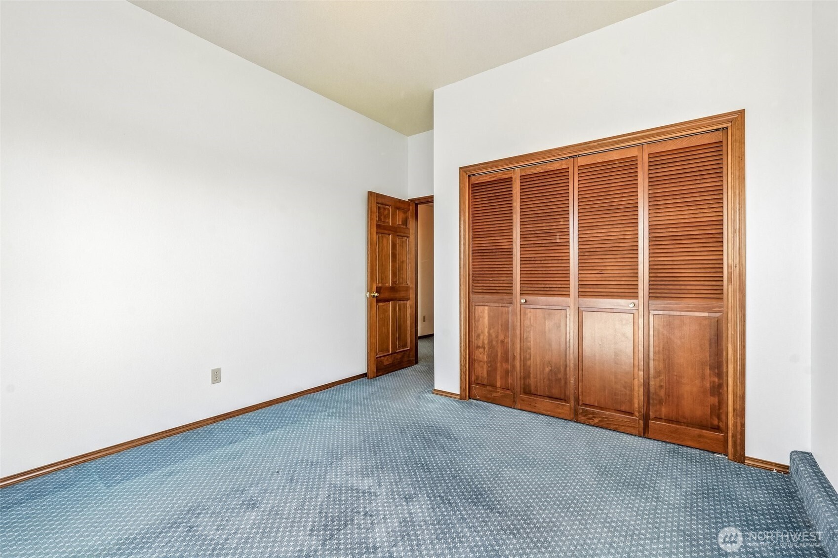 8914 NW Lakecrest Avenue , Vancouver, WA 98665