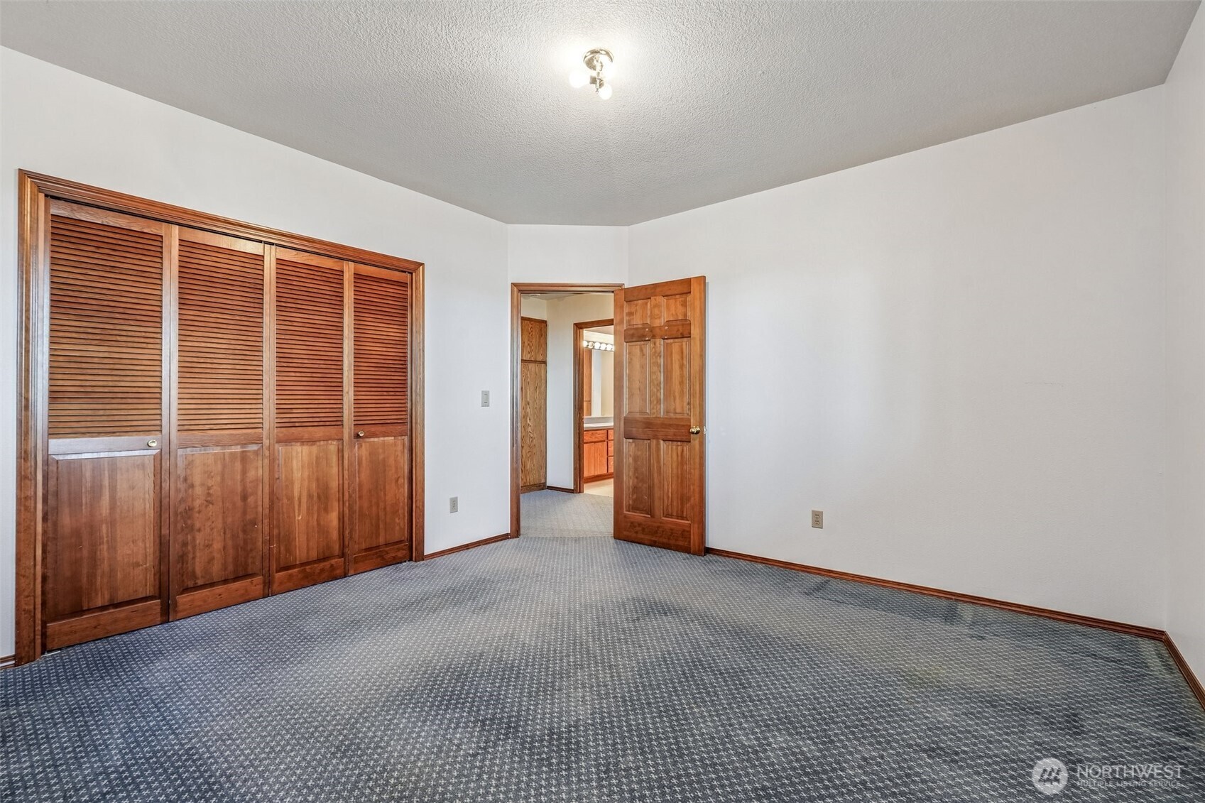 8914 NW Lakecrest Avenue , Vancouver, WA 98665