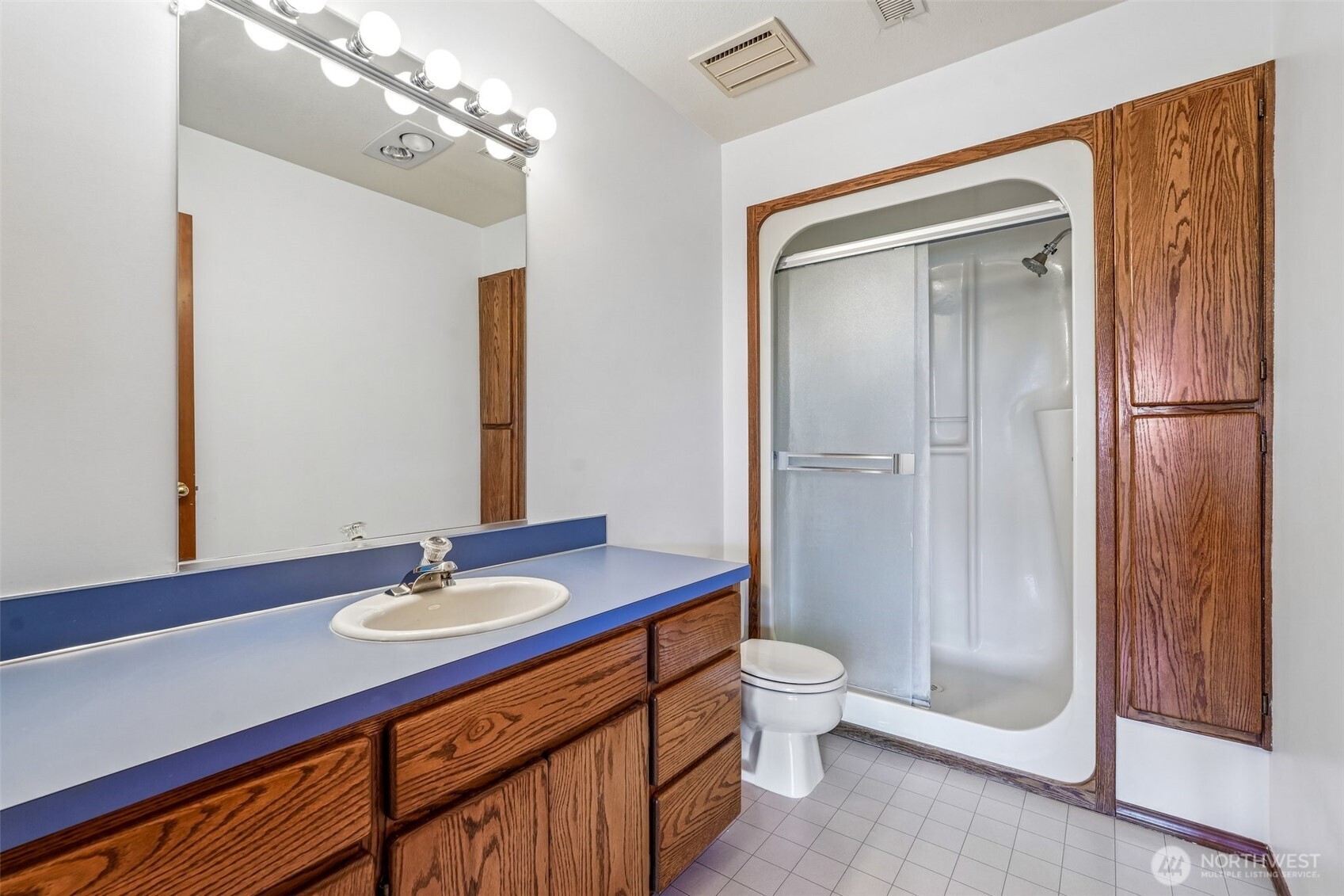 8914 NW Lakecrest Avenue , Vancouver, WA 98665