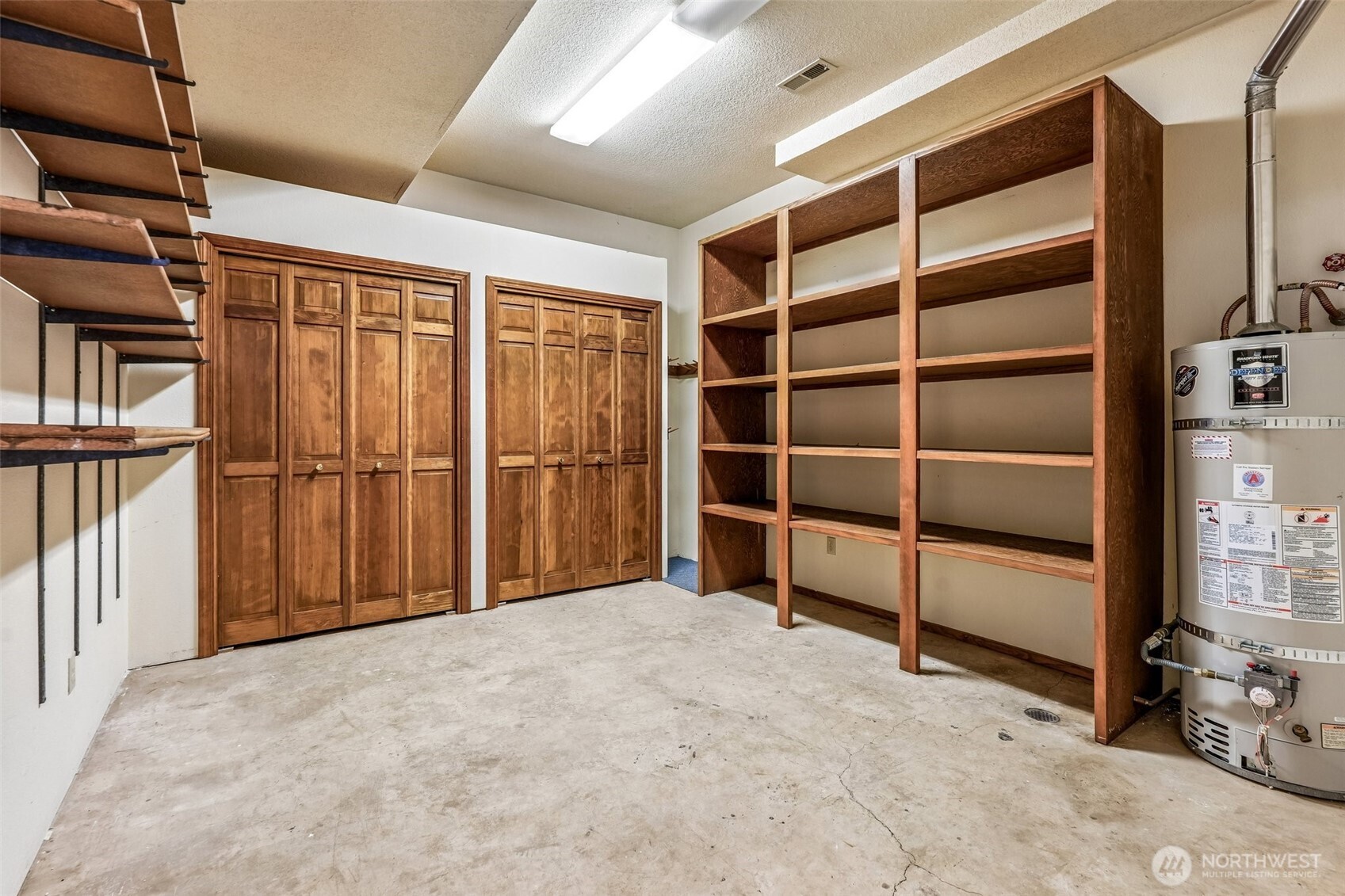 8914 NW Lakecrest Avenue , Vancouver, WA 98665