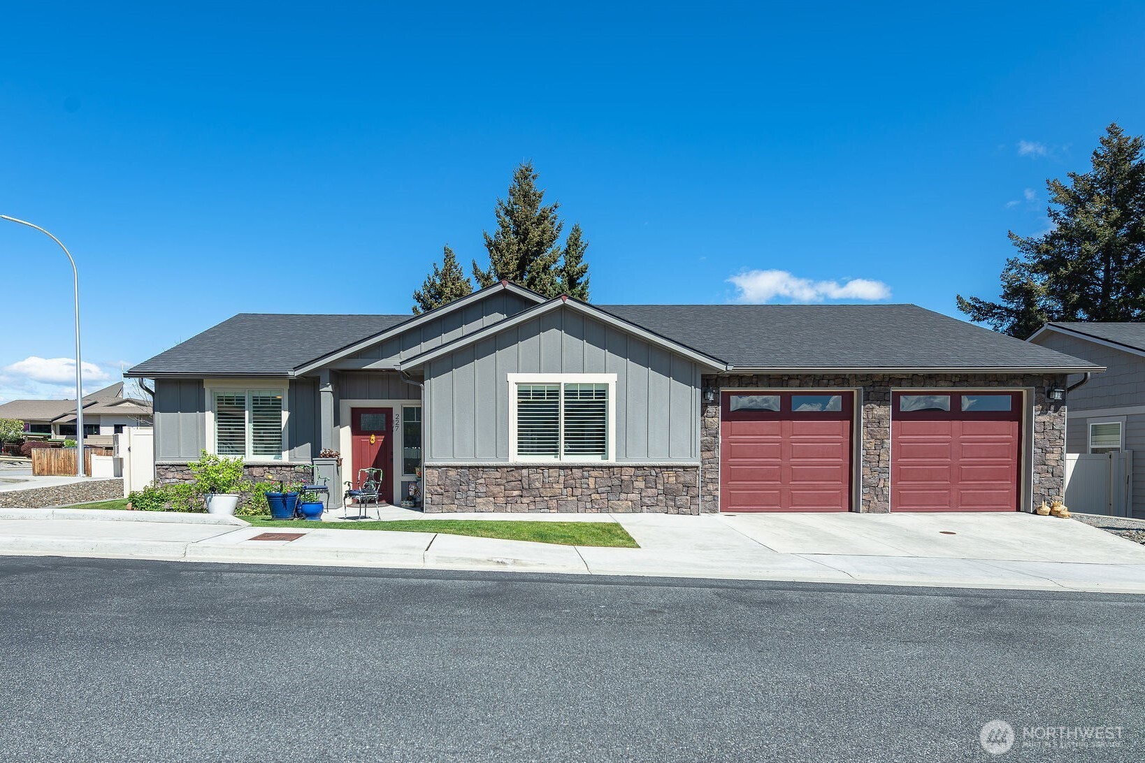 227 Pershing Circle , Wenatchee, WA 98801