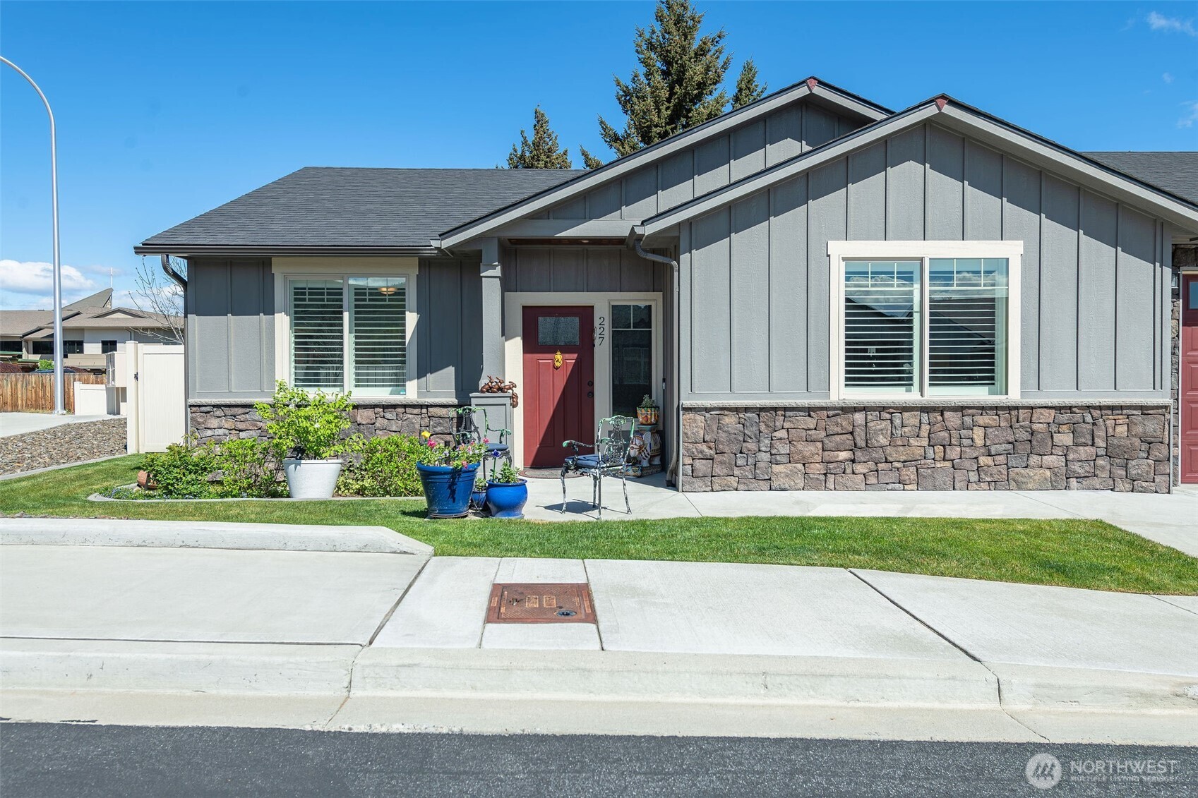 227 Pershing Circle , Wenatchee, WA 98801