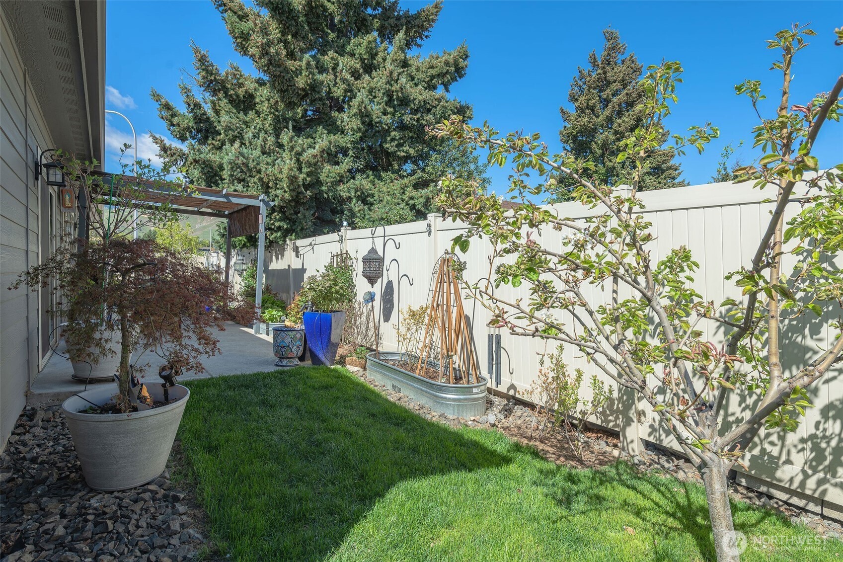 227 Pershing Circle , Wenatchee, WA 98801
