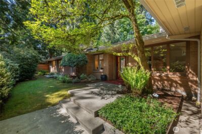1207 NE 140th Street , Seattle, WA 98125 - Photo 2