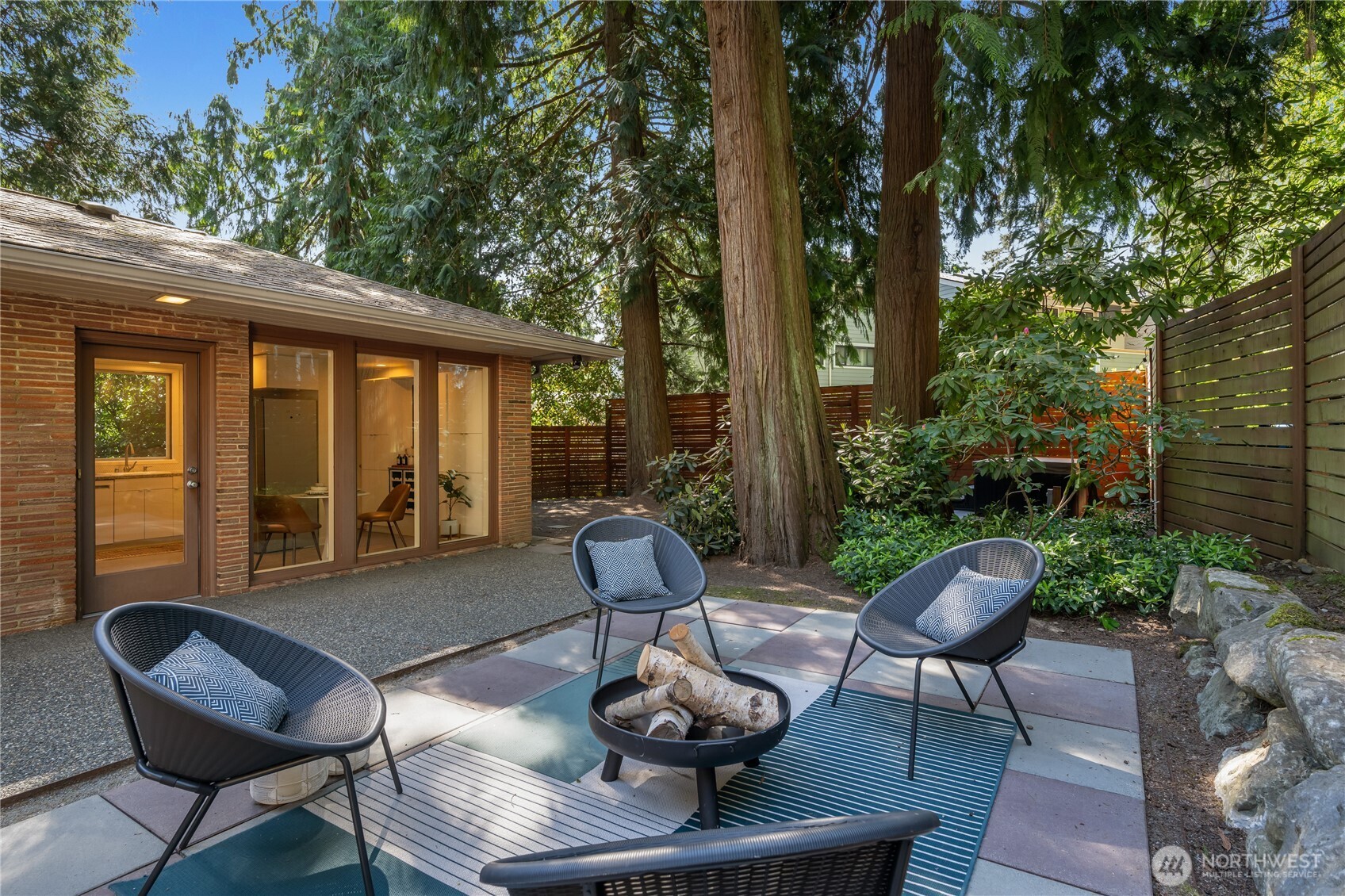 1207 NE 140th Street , Seattle, WA 98125