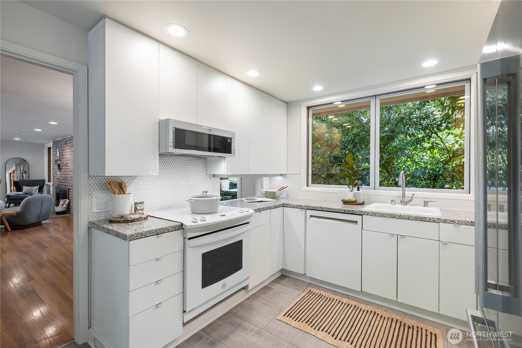 1207 NE 140th Street , Seattle, WA 98125