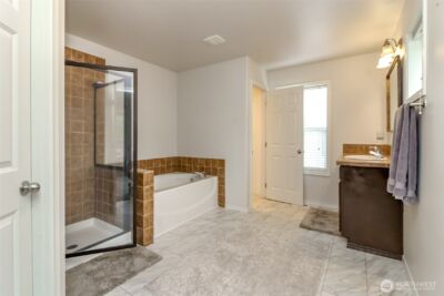 9907 195th Avenue E, Bonney Lake, WA 98391 - Photo 27