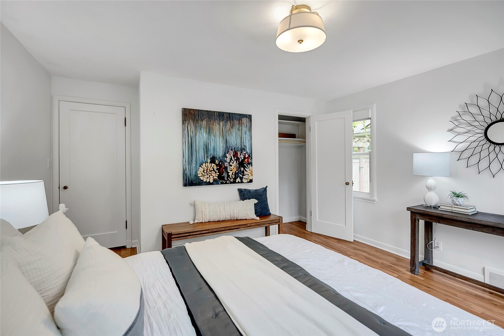 8232 39th Avenue NE, Seattle, WA 98115