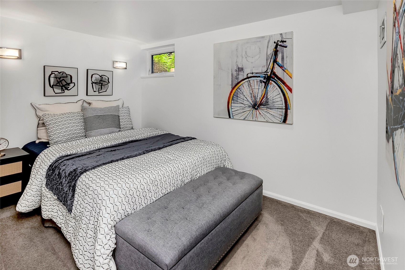 8232 39th Avenue NE, Seattle, WA 98115