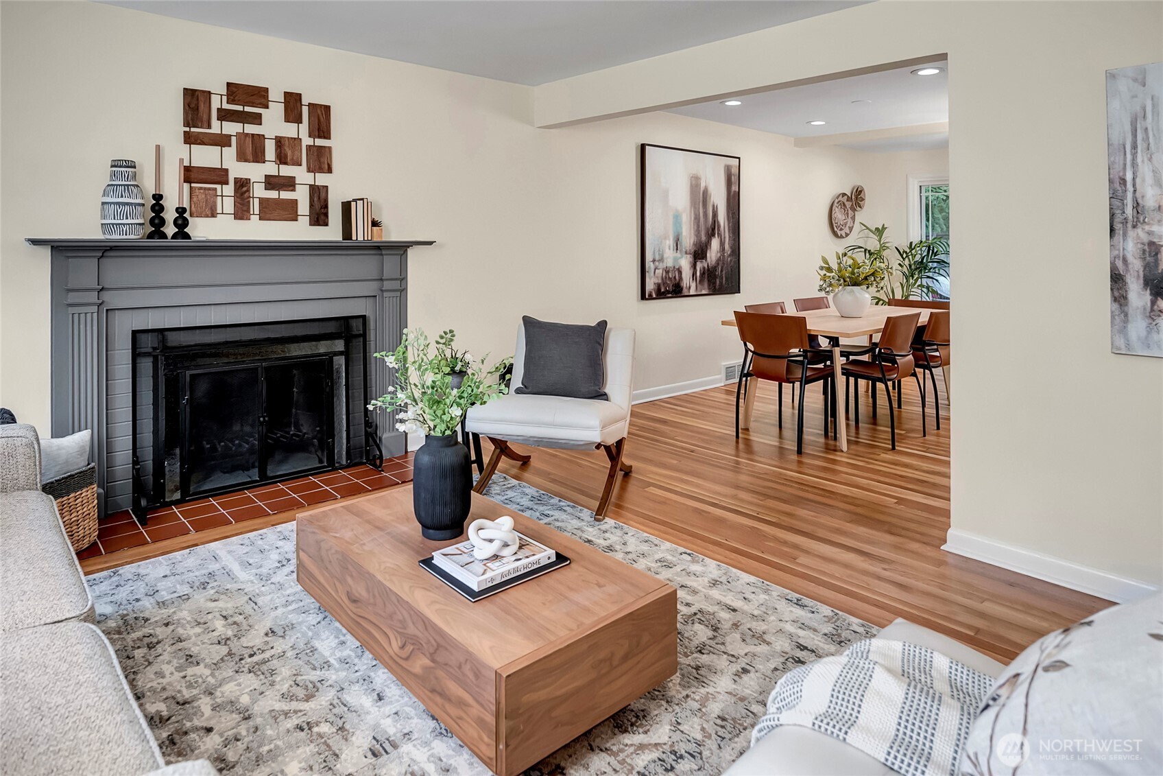8232 39th Avenue NE, Seattle, WA 98115