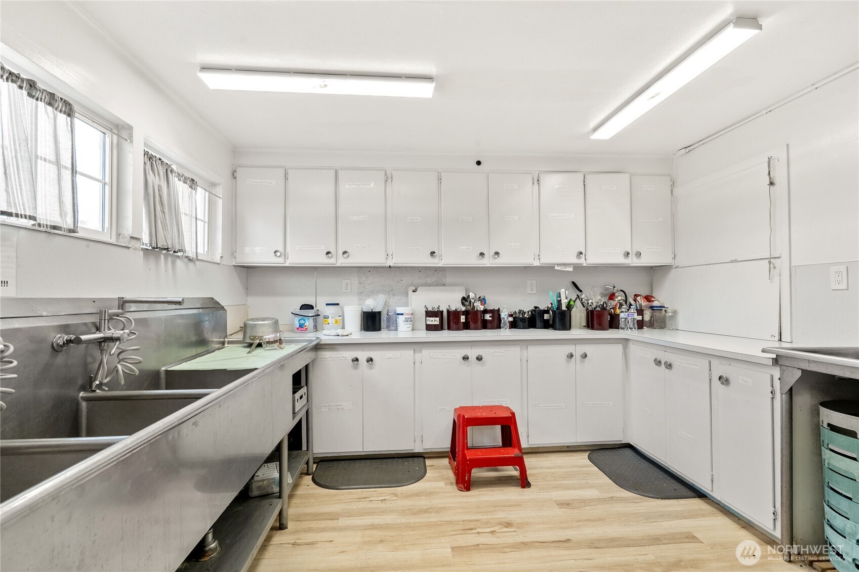 211 E Pacific Ave , Westport, WA 98595