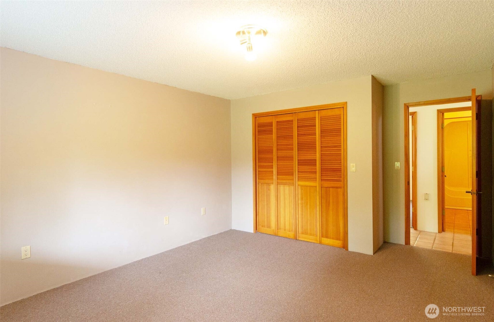 1526 36th Avenue W, Olympia, WA 98506