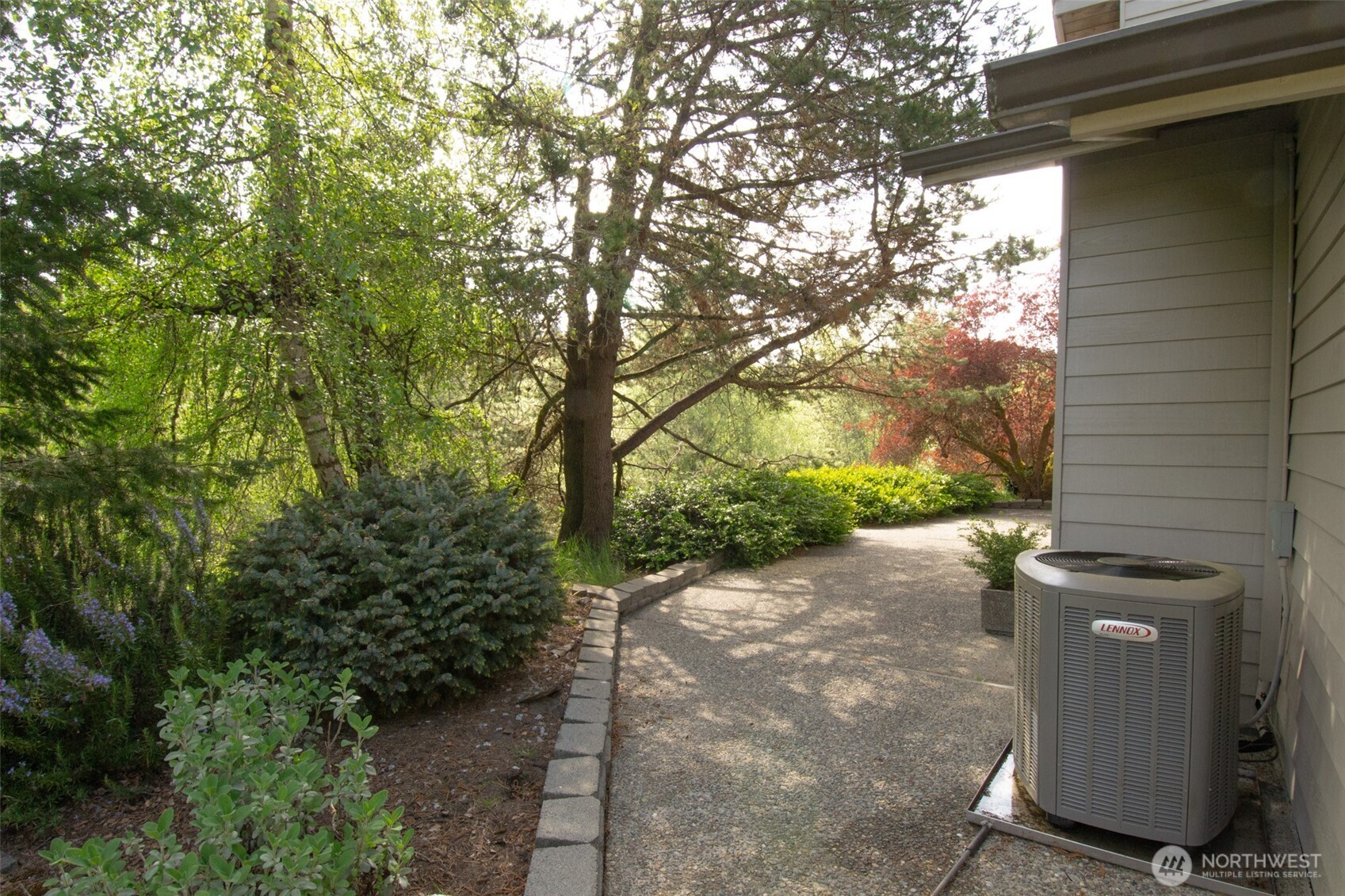1526 36th Avenue W, Olympia, WA 98506