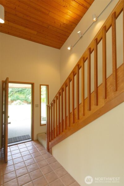 1526 36th Avenue W, Olympia, WA 98506 - Photo 3