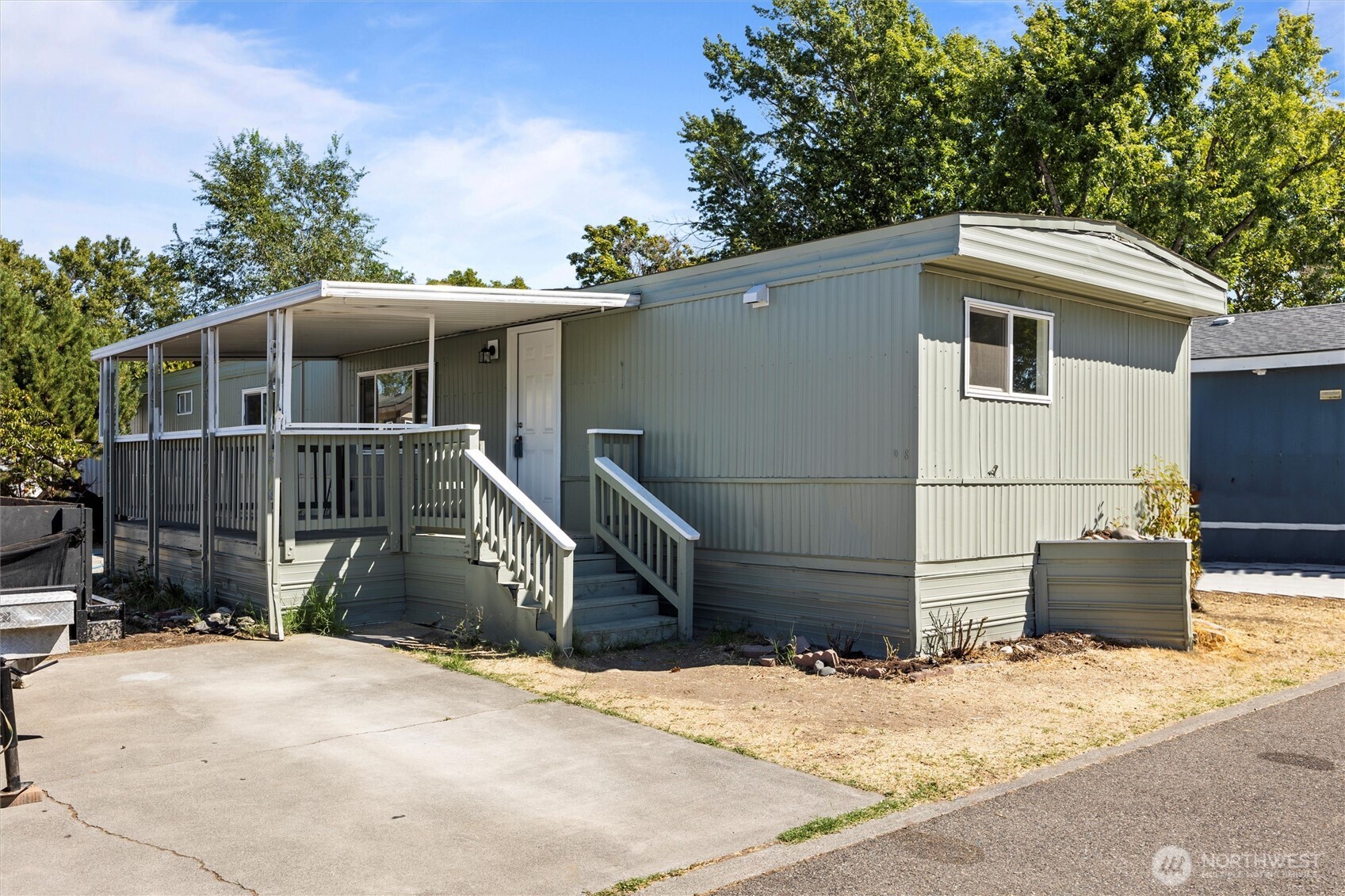 2021 Mahan Avenue #D8, Richland, WA 99354
