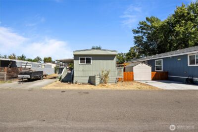 2021 Mahan Avenue #D8, Richland, WA 99354 - Photo 4