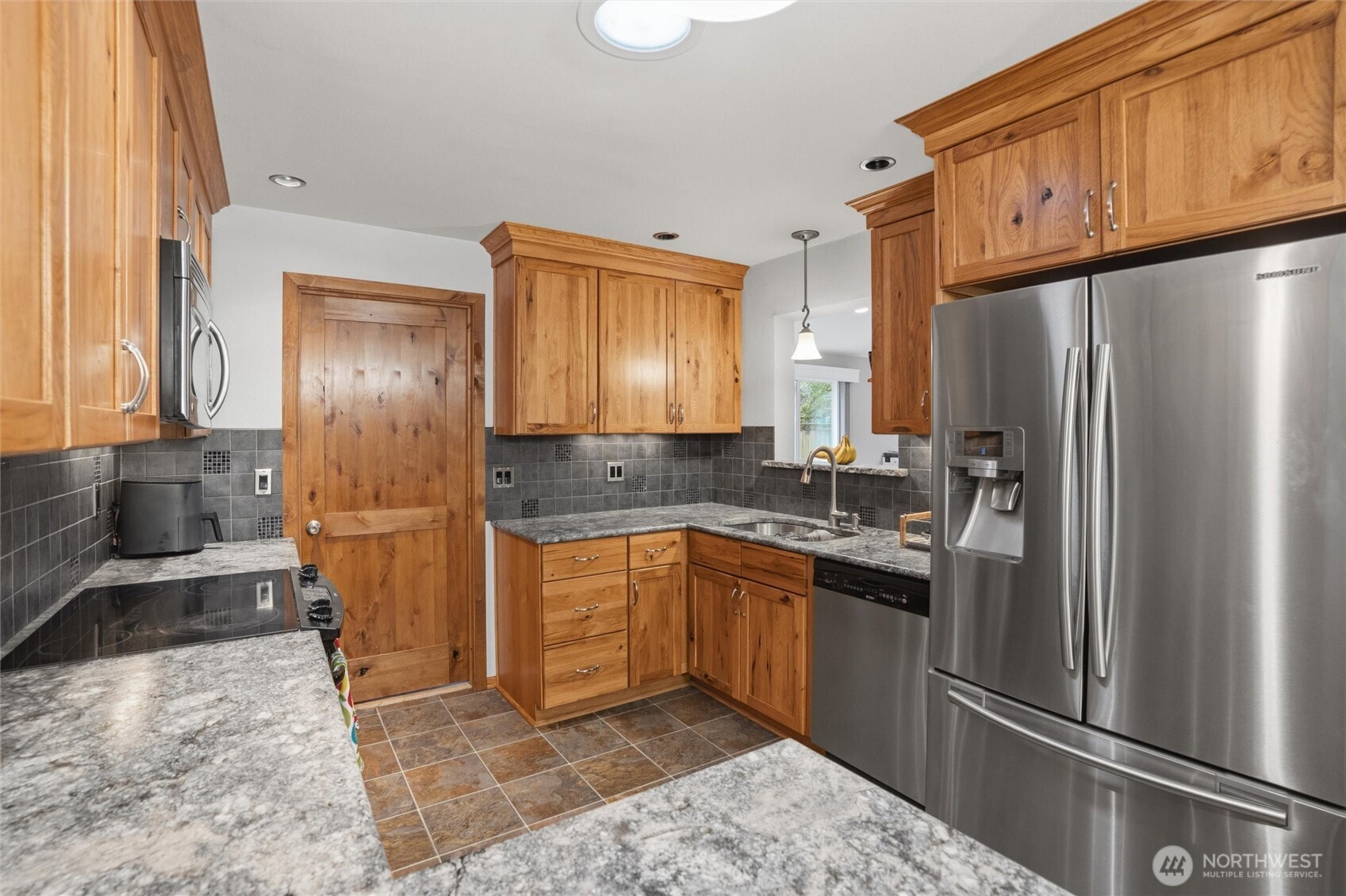 3202 Crystal Springs Road W, University Place, WA 98466