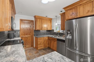 3202 Crystal Springs Road W, University Place, WA 98466 - Photo 11