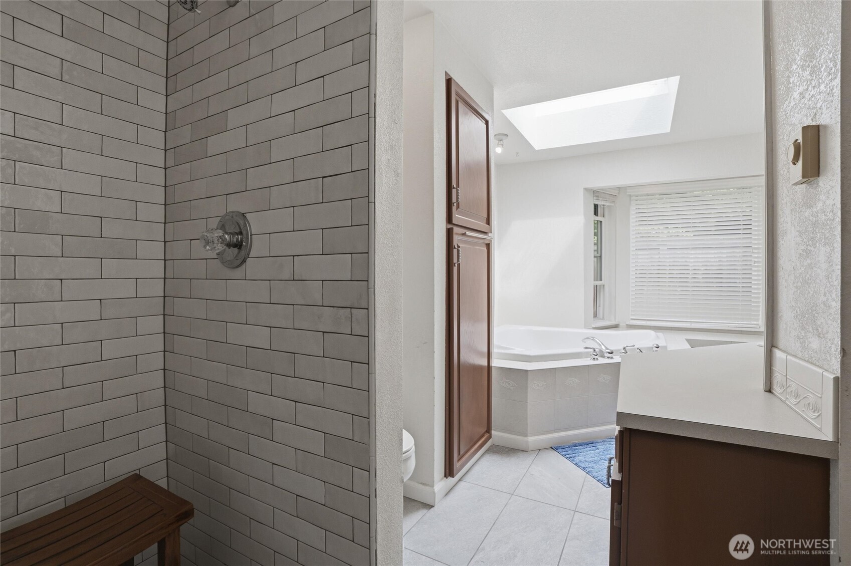 3202 Crystal Springs Road W, University Place, WA 98466