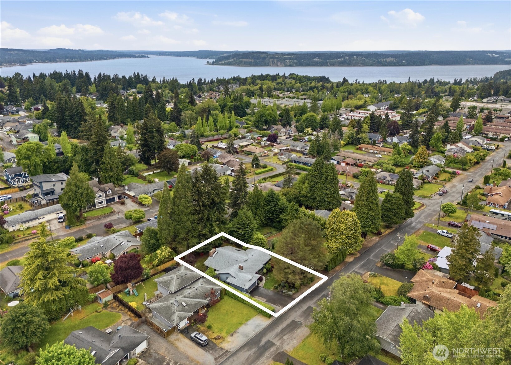 3202 Crystal Springs Road W, University Place, WA 98466
