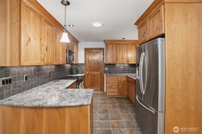 3202 Crystal Springs Road W, University Place, WA 98466 - Photo 10