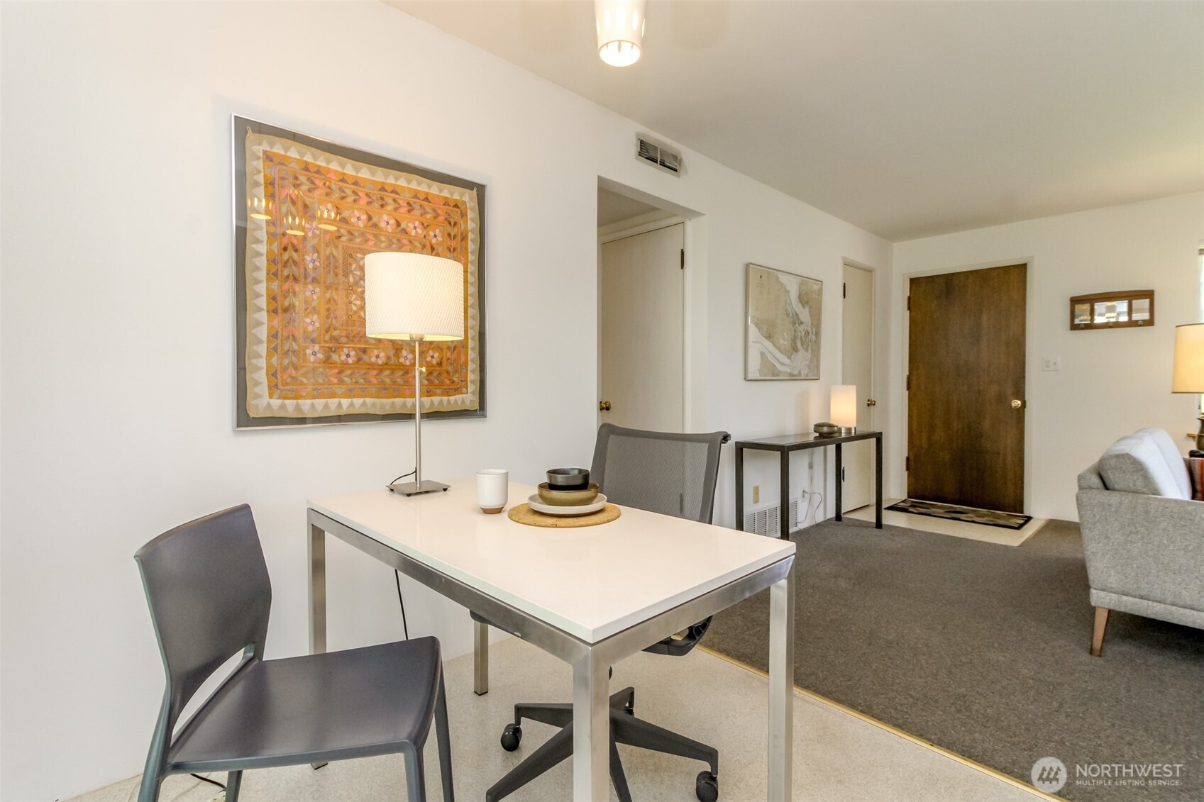 648 SW 107th Avenue , Seattle, WA 98146-1554