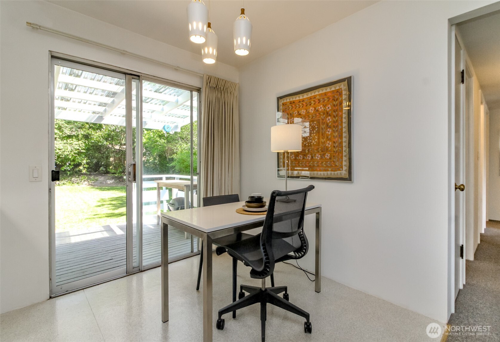 648 SW 107th Avenue , Seattle, WA 98146-1554