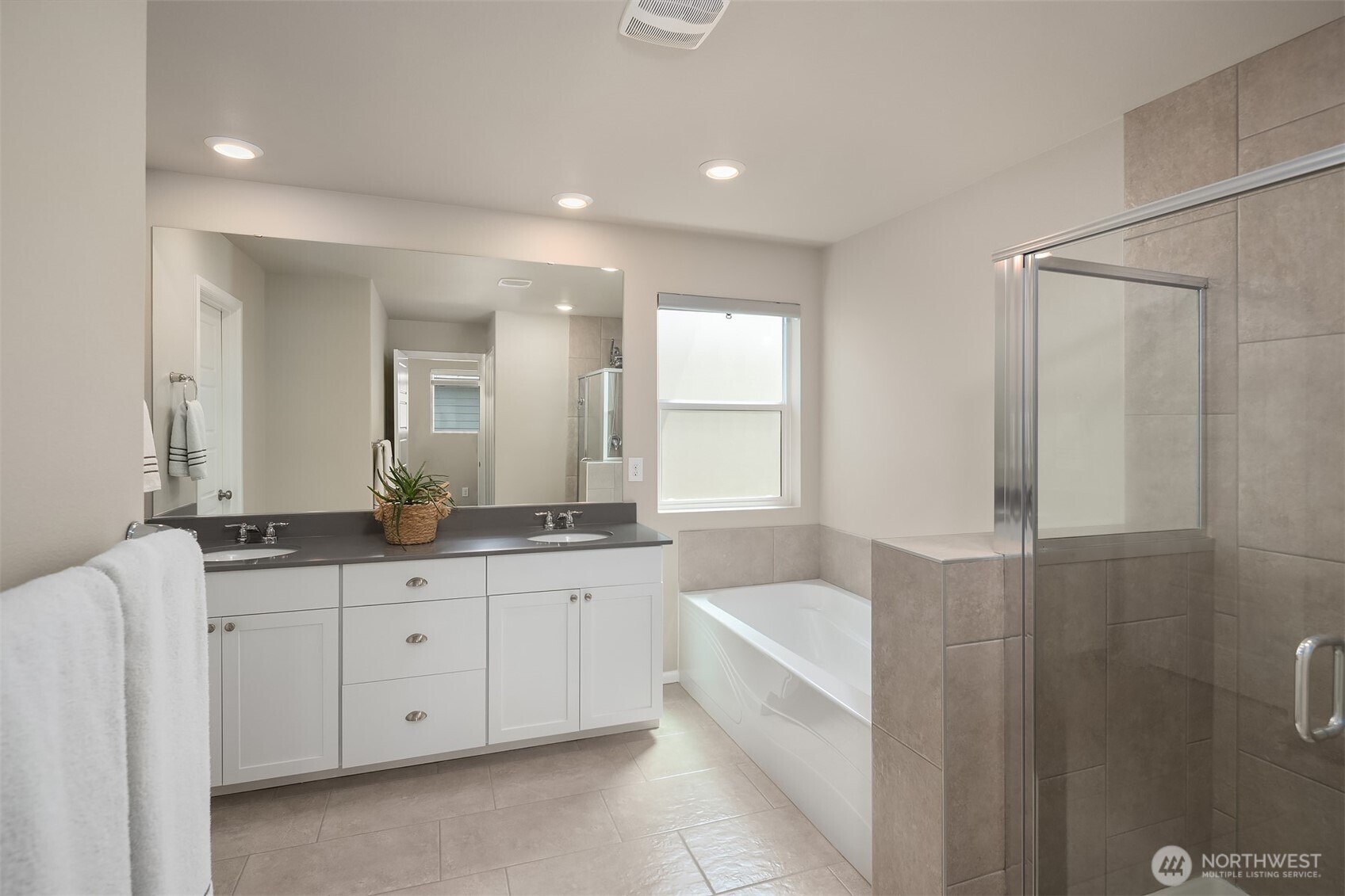 32948 SE Cottonwood Street , Black Diamond, WA 98010