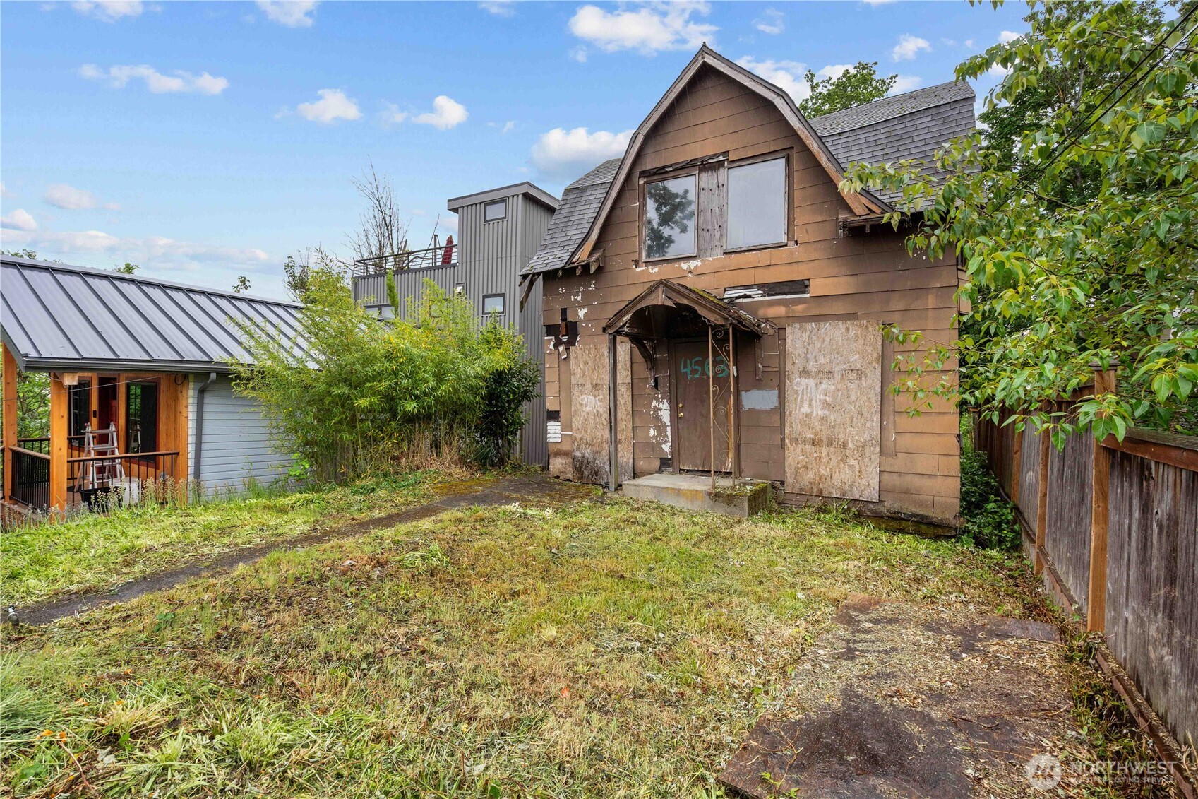 4563 33rd Avenue S, Seattle, WA 98118