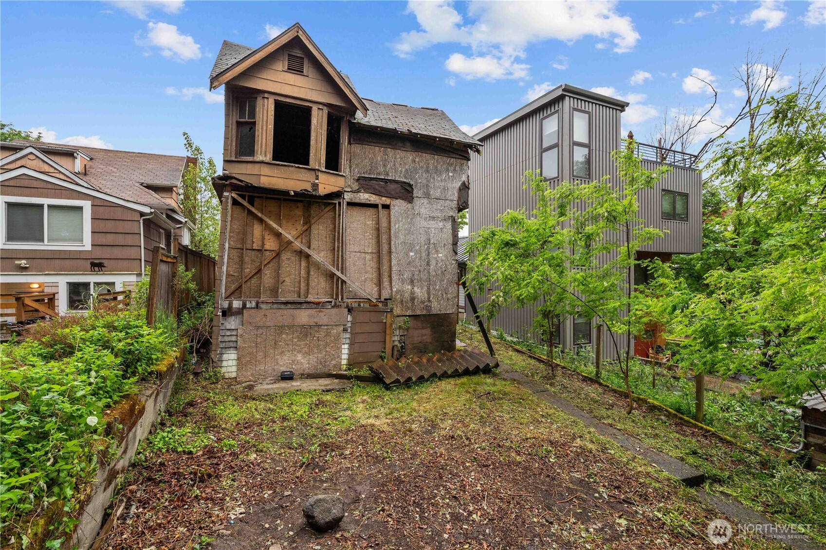 4563 33rd Avenue S, Seattle, WA 98118