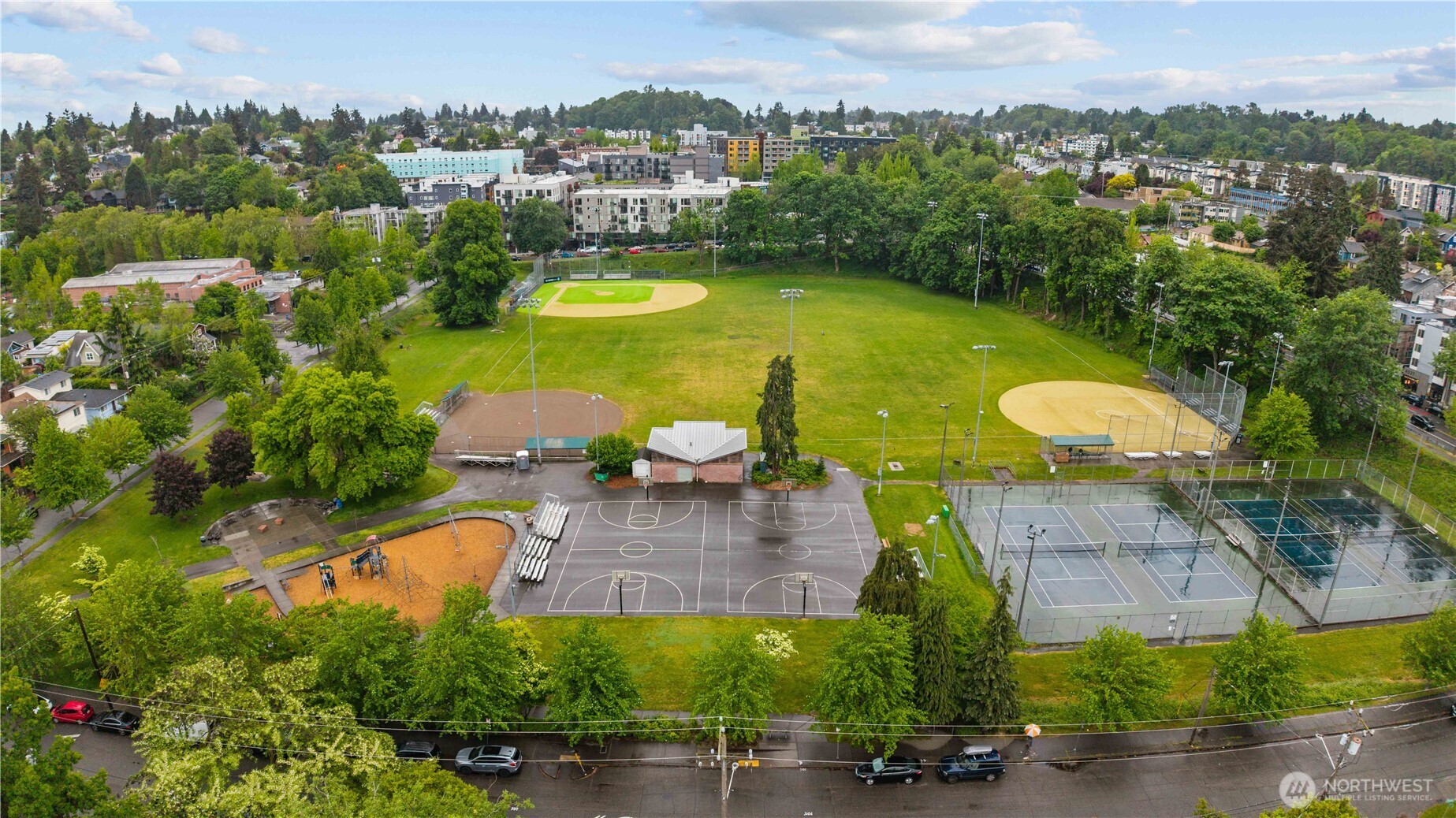 4563 33rd Avenue S, Seattle, WA 98118