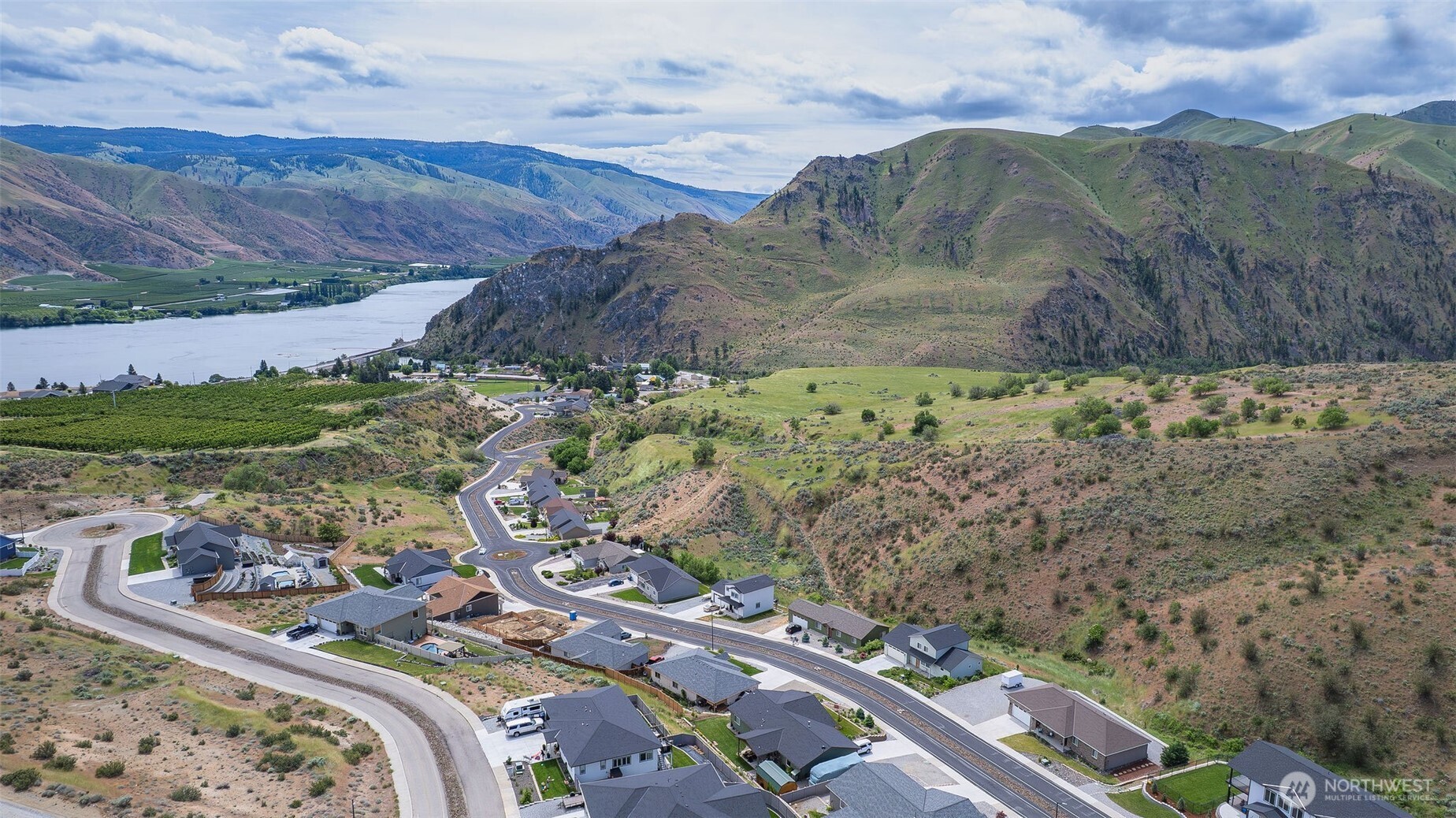 9975 Saska Way , Entiat, WA 98822