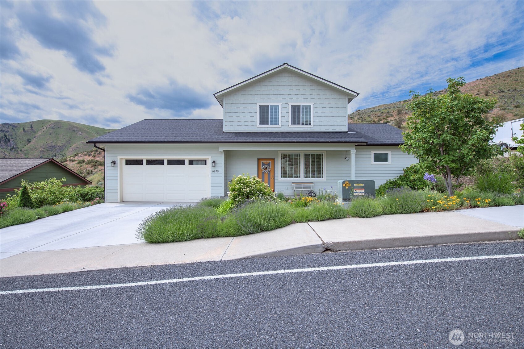 9975 Saska Way , Entiat, WA 98822