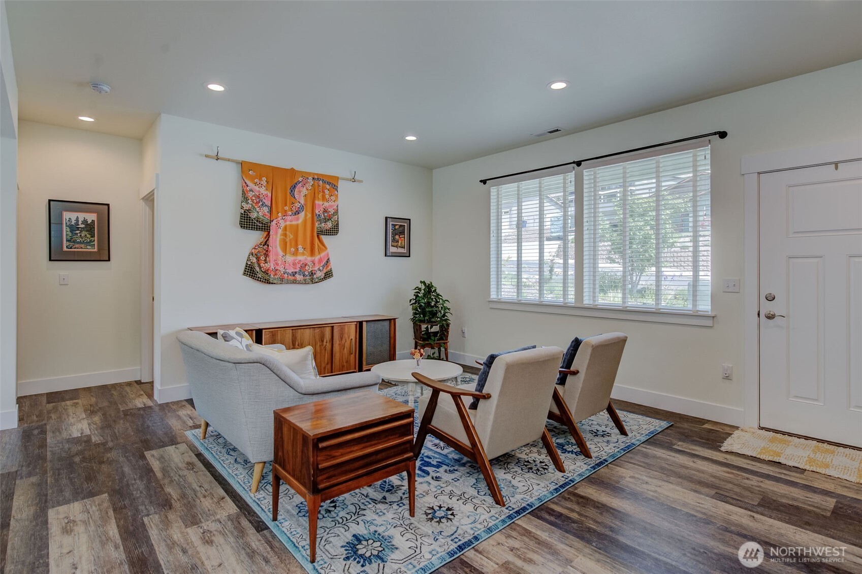 9975 Saska Way , Entiat, WA 98822