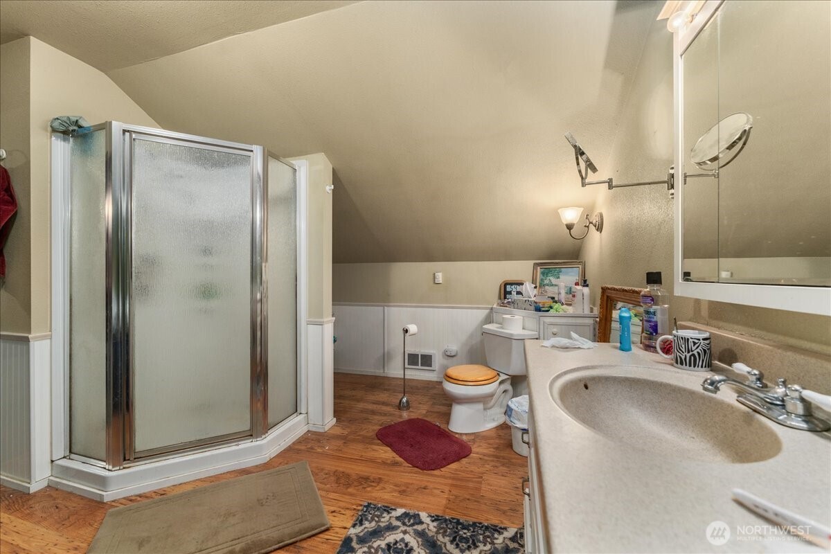 19095 Gill Creek Road , Leavenworth, WA 98826